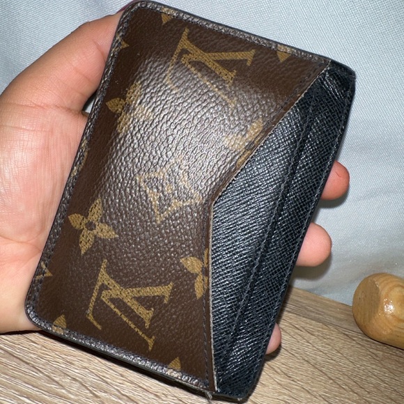 Authentic Louis Vuitton Card Holder - Picture 5 of 8